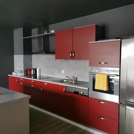 Spacious Two Bedrooms With Free Parking & Private Terrace-217 Appartement *